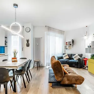  Apartment Cozy San Siro-duomo Netflix & Design